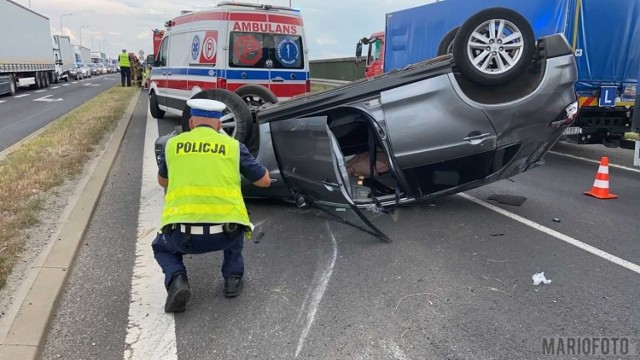 Wypadek na skrzyżowaniu ul. Oleskiej z obwodnicą w Opolu.