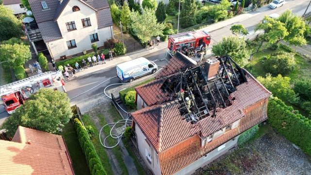 We wtorkowy, wczesny wieczór doszło do pożaru w budynku mieszkalnym przy ulicy Zawiszy Czarnego w Lęborku.