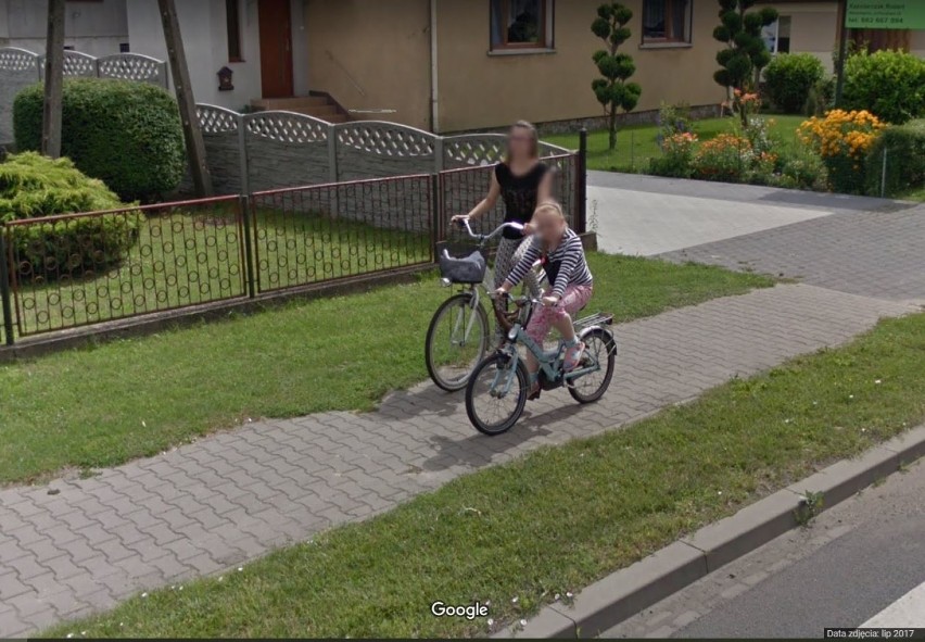 Zobacz Rakoniewice w Google Street View. Mieszkańcy przyłapani na ulicach i miasto, które się zmieniło