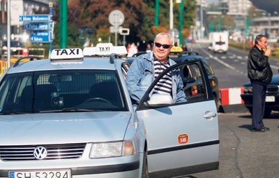 Jan Siudy jeździ taksówką 39 lat, obecnie dorabia do emerytury