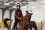 Halowe Zawody Jeździeckie w Skokach przez Przeszkody odbyły się w Żarnowie Drugim. Uczestniczyło w nich blisko 70 zawodników