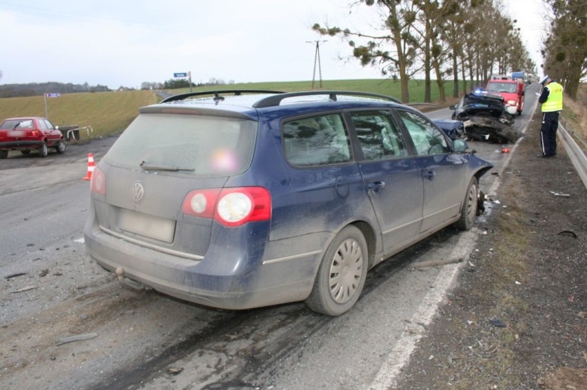 Wypadek w Przysiersku. Zderzyły się trzy samochody [zdjęcia]