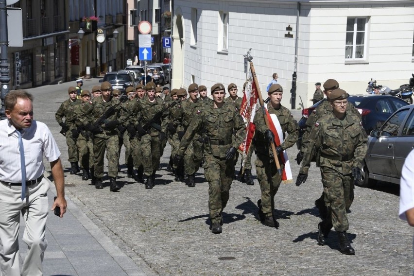 Pod Pałacem Biskupów Krakowskich uroczyście zakończono kolejny marsz (WIDEO, zdjęcia) 
