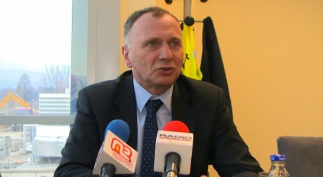 Jerzy Łużniak, wiceprezydent Jeleniej Góry jest wśród piątki działaczy  wykluczonych z PO