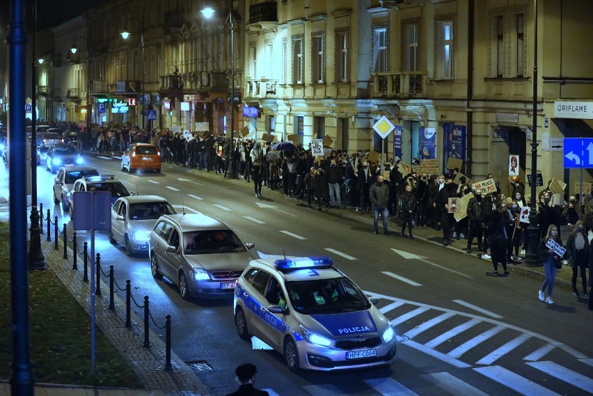 Strajk Kobiet Piotrków 2020: Kolejny protest zgromadził...