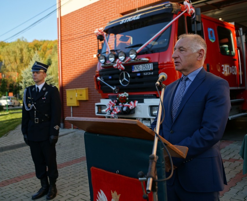 Nowy wóz strażacki dla Ochotniczej Straży Pożarnej w Przydonicy