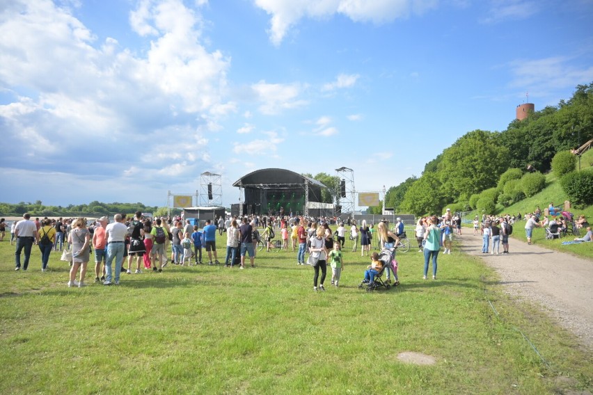 Festiwal Muzycznych Legend w Grudziądzu. Na scenie Ariana...