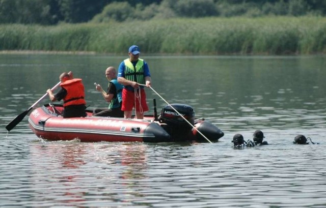 Pierwsza ofiara wody w tym roku - mężczyzna utopił się w jeziorze w Osiecznej (zdjęcie ilustracyjne)