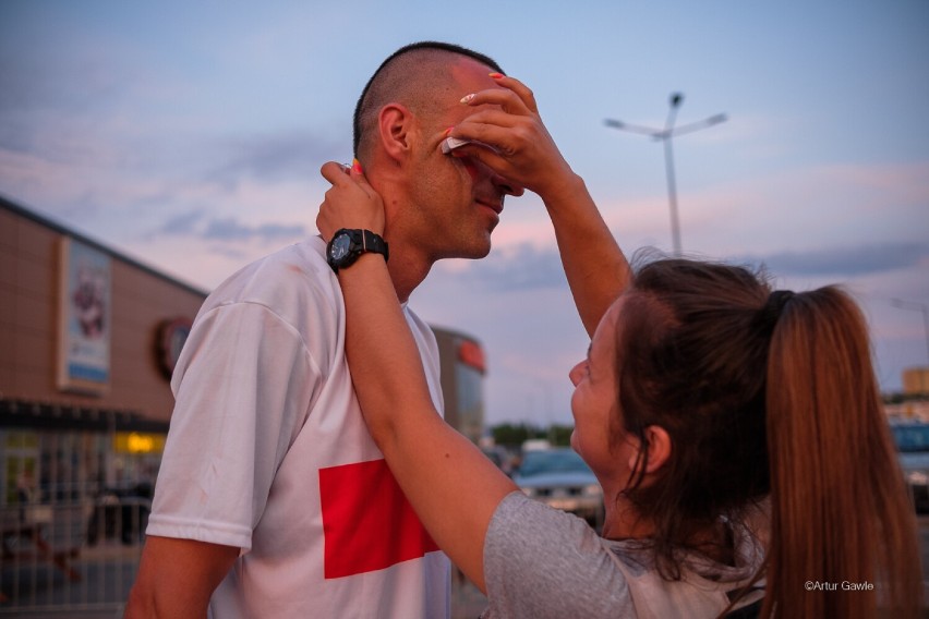 Na wspólne oglądanie meczu Polaków zdecydowało się sporo...