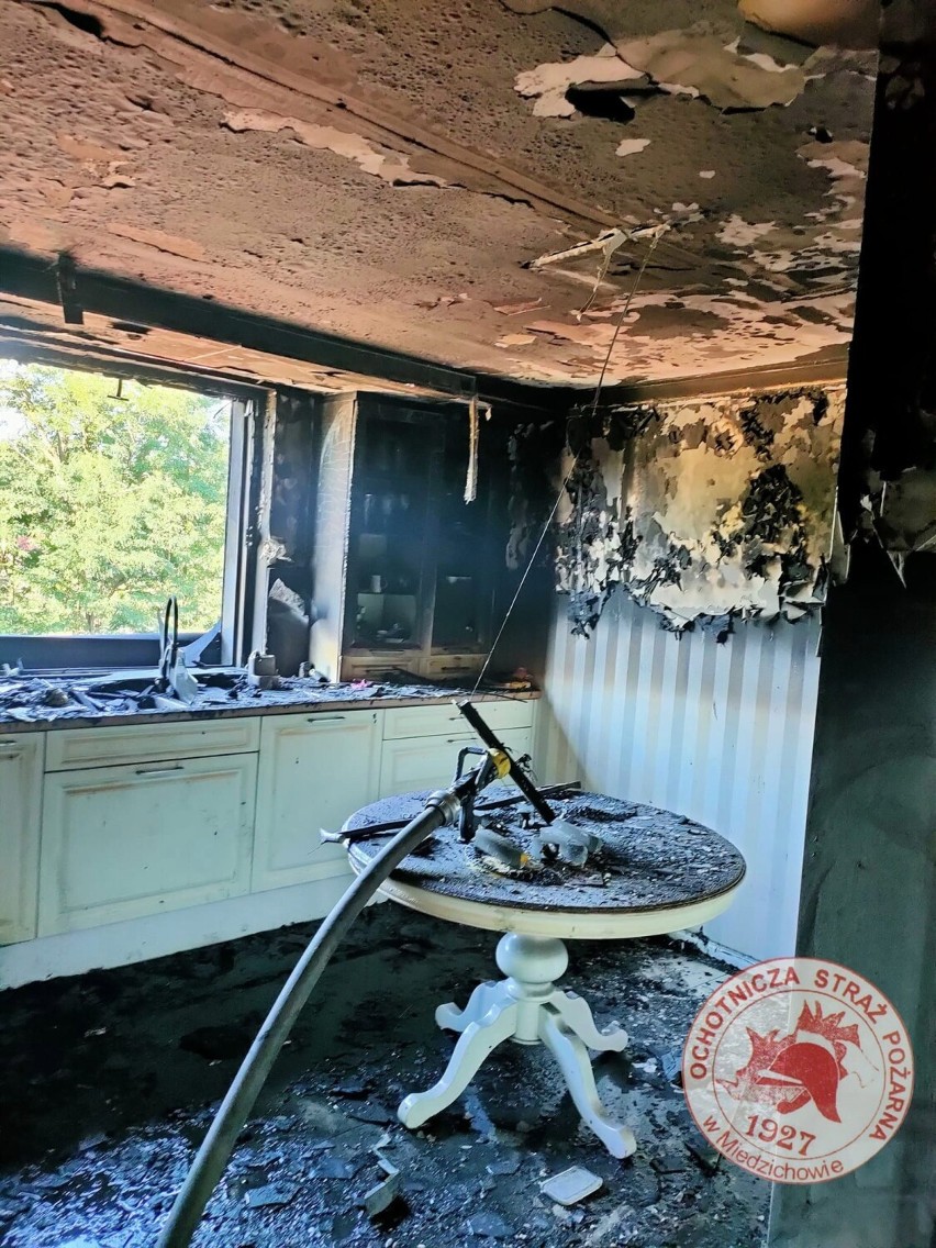Niebezpieczny pożar domu mieszkalnego w Miedzichowie
