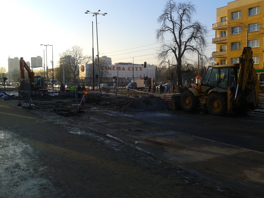 Trwają prace na ulicy Odrodzenia (koło NOT-u)