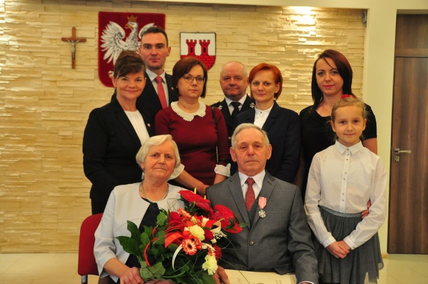 Grzegorzew: Medale za długoletnie pożycie małżeńskie