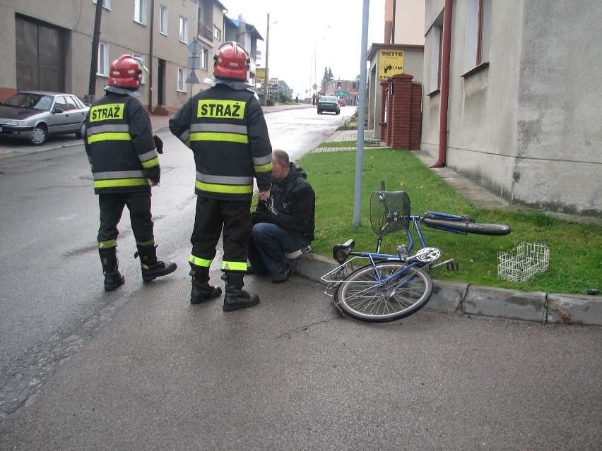 38-letni rowerzysta wjechał pod koła samochodu osobowego w Kłobucku.