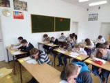 Uczniowie z powiatu grodziskiego wzięli udział w międzynarodowej rywalizacji matematycznej Kangur