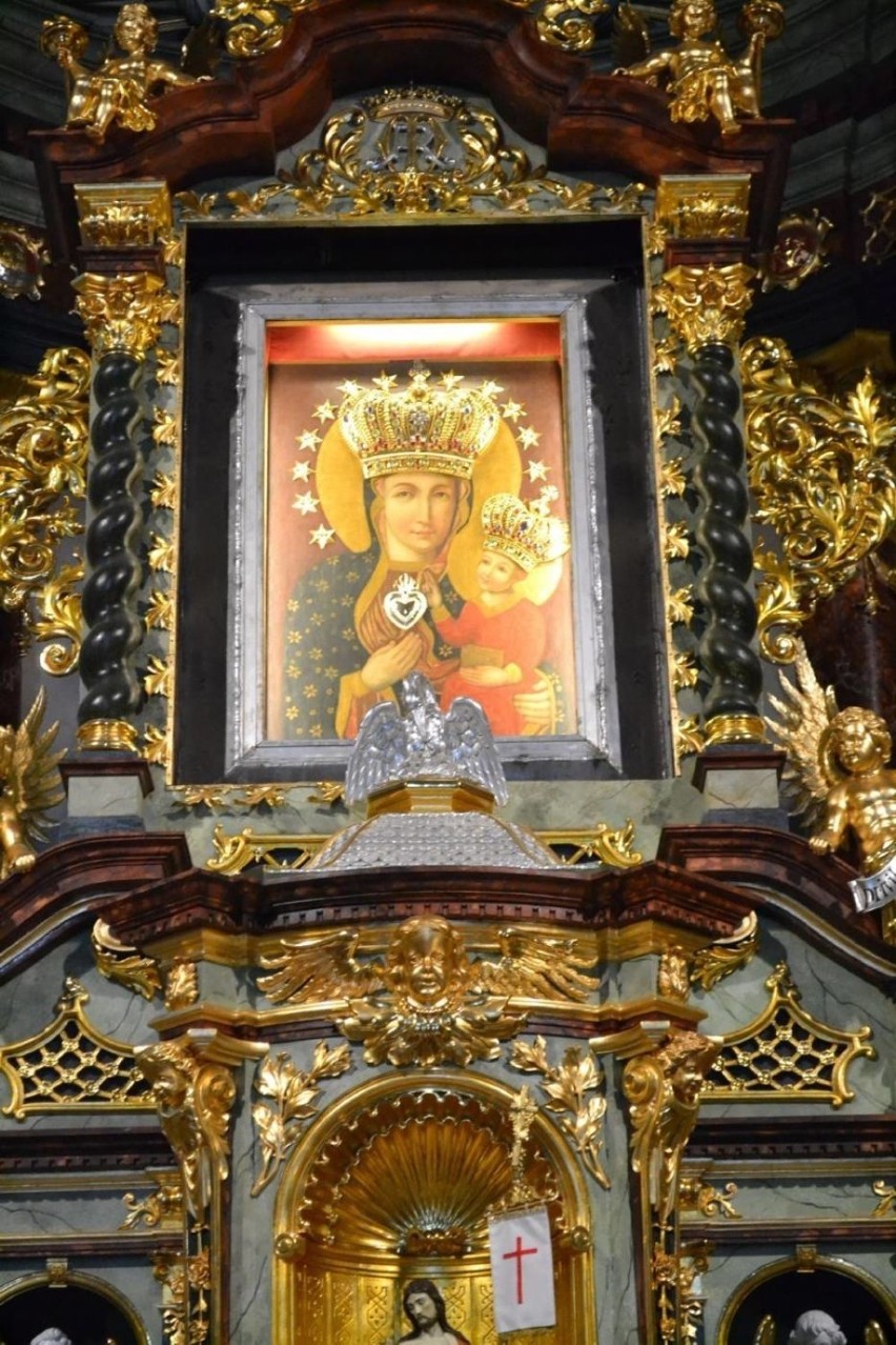 Cudowny obraz Matki Bożej Uśmiechniętej w pszowskiej...