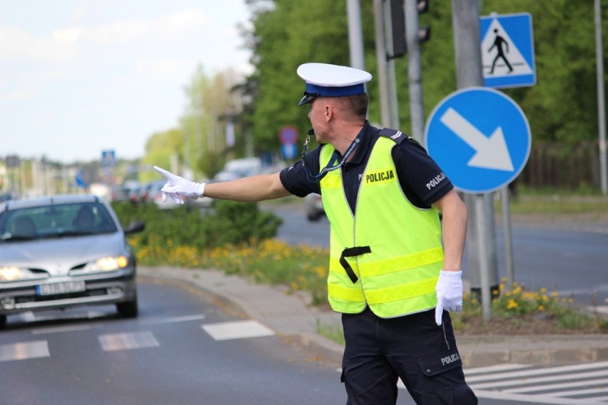 Policjant toruńskiej "drogówki" czwarty w Polsce!