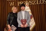 Absolwenci 2022. Zakończenie roku w Liceum im. Przemysława II w Rogoźnie [ZDJĘCIA]