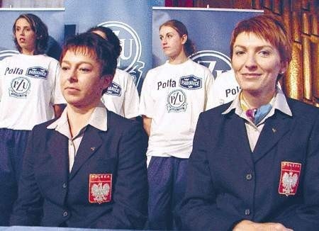 Mistrzynie Europy z 1999 roku, olimpijki z Sydney 2000 - Sylwia Wlaźlak (od lewej) i Elżbieta Trześniewska to najbardziej doświadczone zawodniczki PZU Polfy w europejskich pucharach