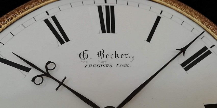 Odnawia piękne zegary Beckera ze Świebodzic. Szuka miejsca na swoją wyjątkową kolekcję. GALERIA 