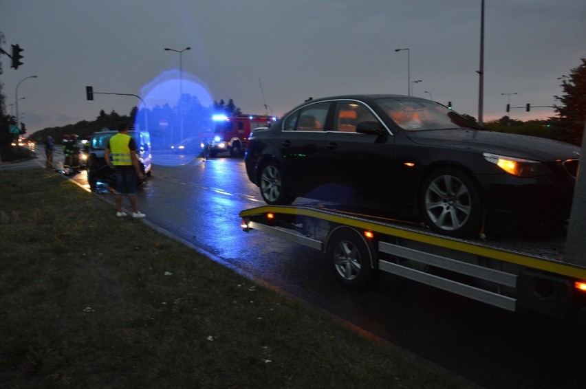 Wypadek (kolizja) w Piotrkowie na skrzyżowaniu alei...