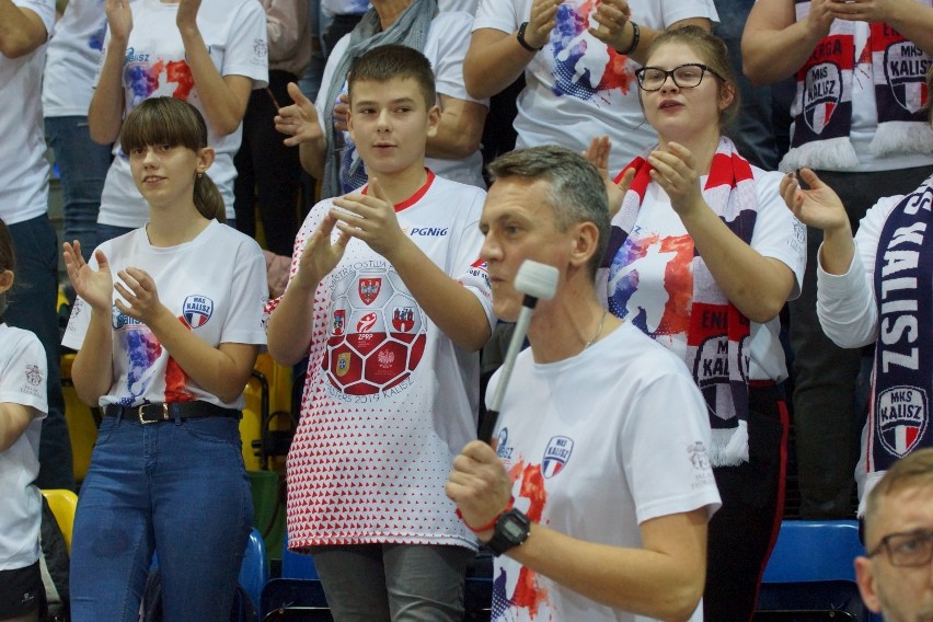 Kibice Energa MKS Kalisz podczas meczu z Chrobrym Głogów