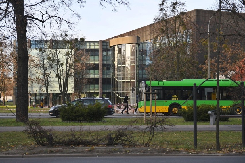 Zburzono stary mur przy Collegium Iuridicum Novum. Dzięki...