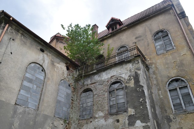 Zabytkowy pałac w Baranowicach to ruina. Doczeka się remontu za 16,6 mln zł
