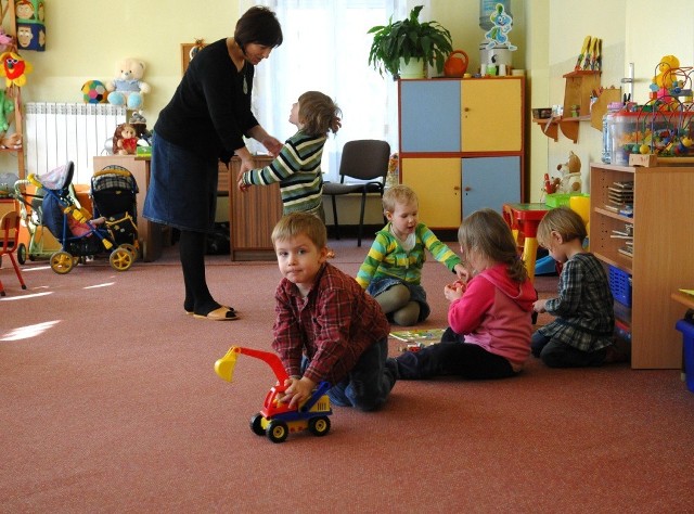 Rodziców bulwersują wysokie kary za odebranie dziecka po godzinach pracy  przedszkola | Skierniewice Nasze Miasto