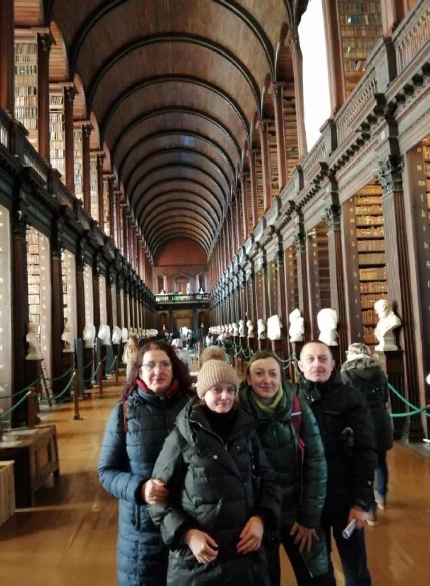 Nauczyciele ze Skarżyska-Kamiennej pojechali do Irlandii. Zobacz, jak spędzali czas w Dublinie na kursie języka angielskiego