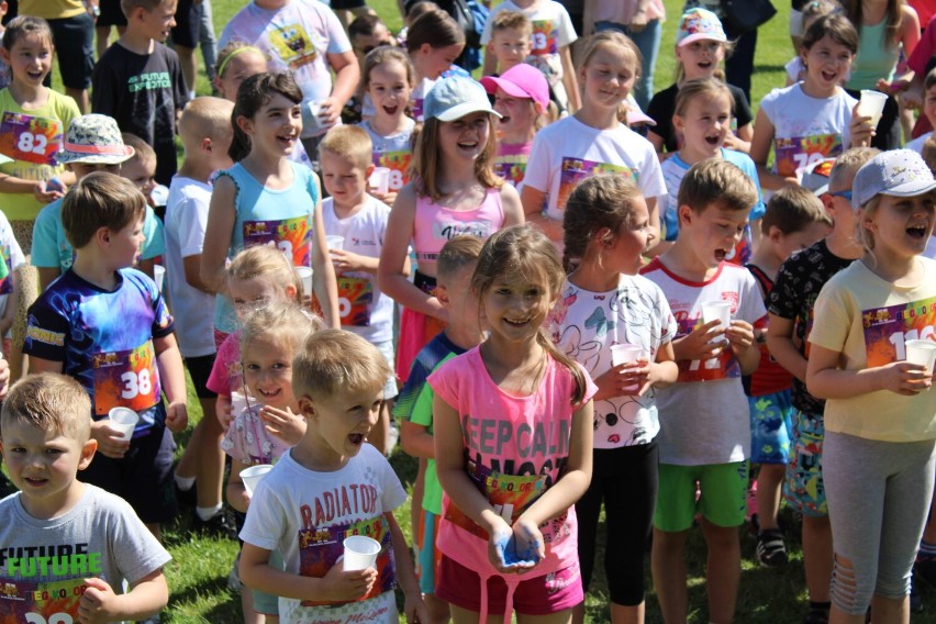 Kolorowe biegi dzieci i młodzieży w ramach II Biegu Rolnika w Mokrsku ZDJĘCIA