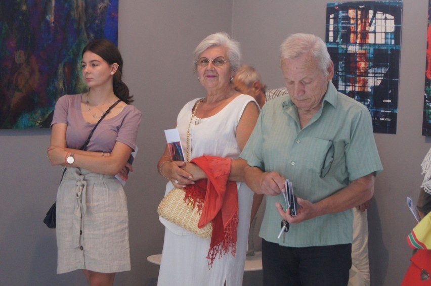 Wystawa malarstwa Elżbiety Kusińskiej „Red & Blue" otwarta w...