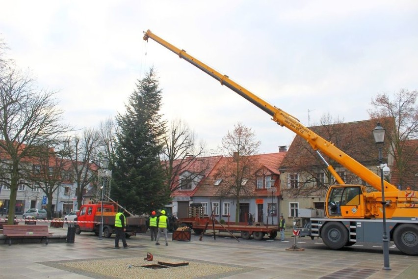 Na wolsztyńskim Rynku pojawiła się choinka!