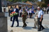Obchody rocznicy wybuchu II wojny światowej w Opocznie. Mieszkańcy wspólnie oddali hołd ofiarom wojny [zdjęcia]