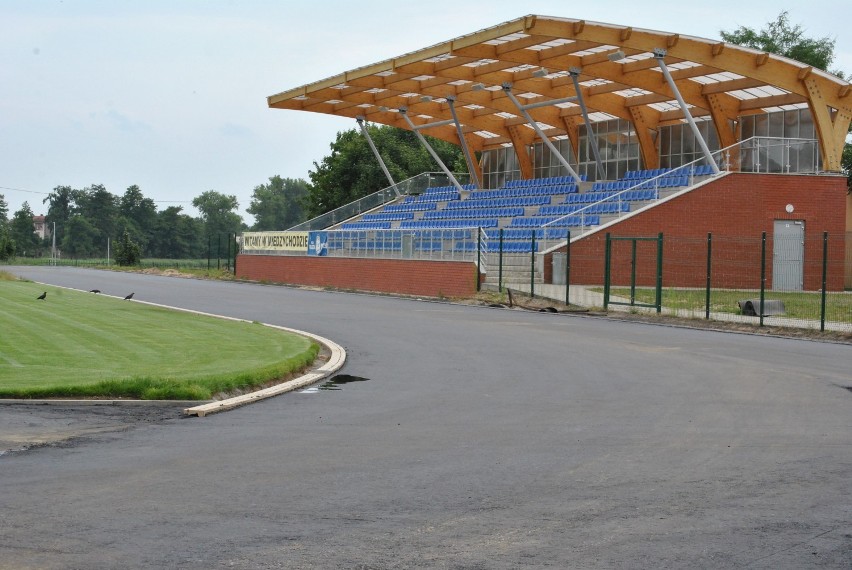 Stadion Miejski w Międzychodzie przechodzi metamorfozę....