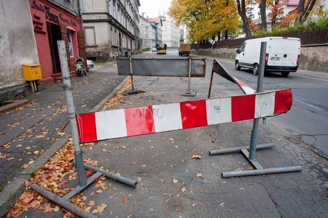 Ul. 1 Maja w Wałbrzychu poczeka na gruntowny remont