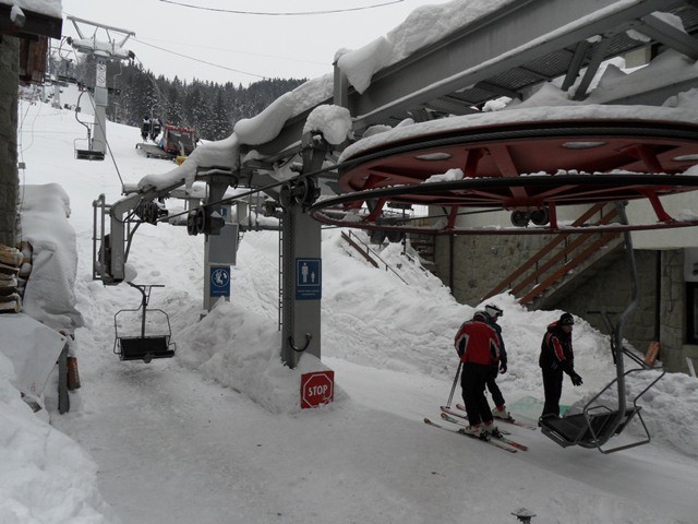 Zimą Wisła przyciąga doskonałą infrastrukturą narciarską