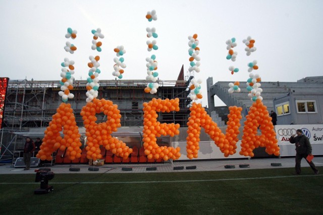 Świętowania ciąg dalszy. Dialog Arena spełnia kryteria stawiane przez UEFA dla stadionu 3 kategorii.