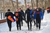 Mikołaje popłynęli Odrą. W Głogowie do lodowatej wody weszło ponad 70 płetwonurków. I nikt nie narzekał! Zdjęcia