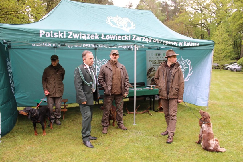 Koncert i piknik myśliwski z okazji 200-lecia pałacu w...