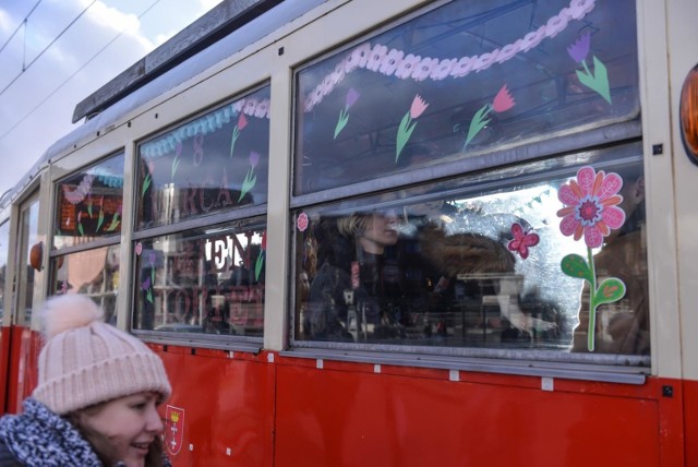 08.03.2019 Dzień Kobiet w zabytkowym gdańskim tramwaju.