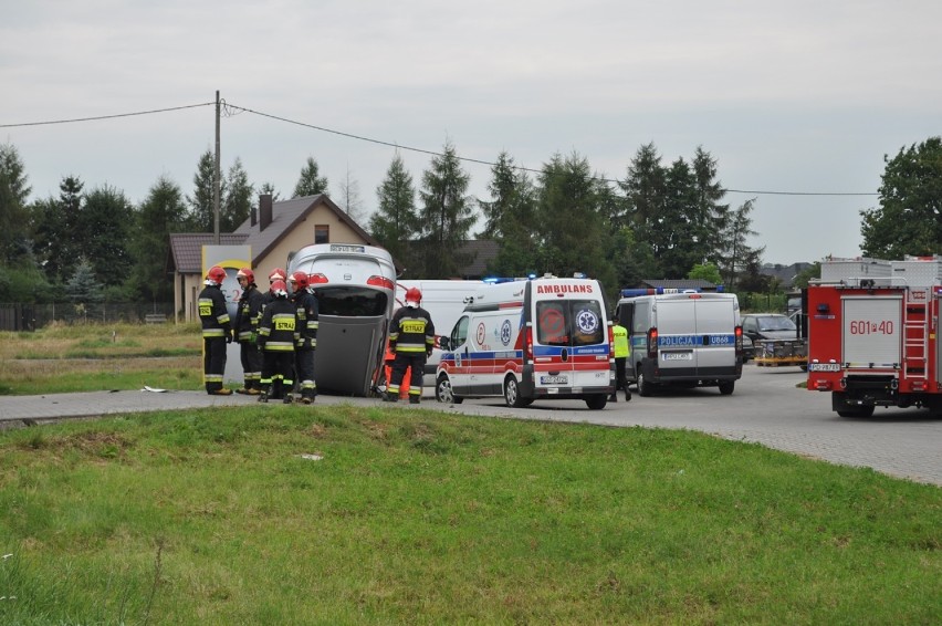 W Śremie: dachowanie na ul. Sikorskiego w Psarskiem