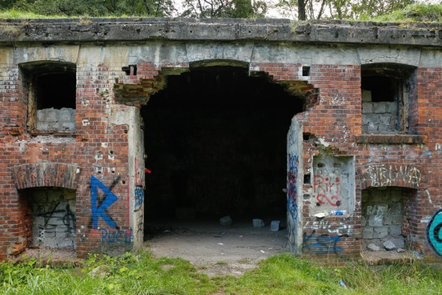 Zaniedbany fort Lasówka przy ulicy Golikówka znalazł nowego gospodarza