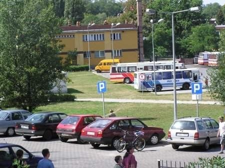 Supermarket w tak doskonałym miejscu móglby zagrozić interesom  handlowców, którzy zatrudniają około 200 osób.
FOT. MICHAŁ DROBISZ