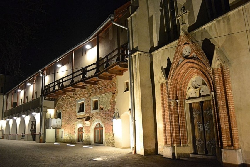Zamek Piastowski wygląda jak Wawel