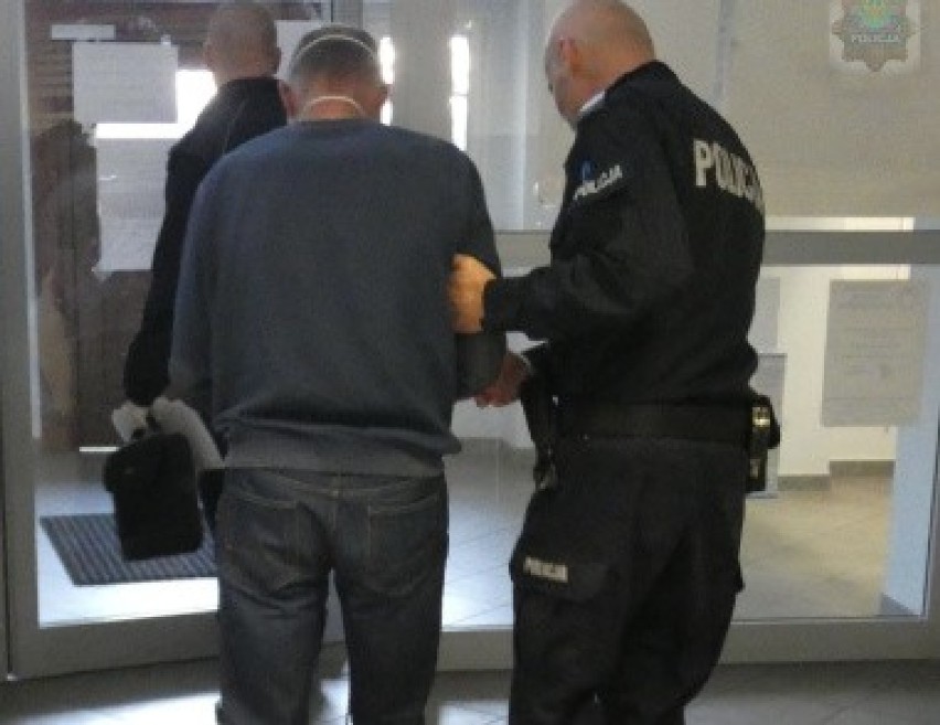 Policjanci z Opola zatrzymali 44-latka podejrzanego o...