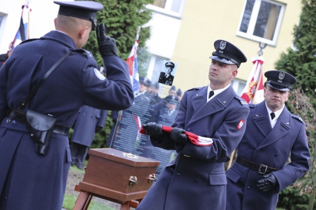 Dęblin. Zobacz zdjęcia z uroczystego pożegnania byłego komendanta Szkoły Orląt gen. Ścibiora