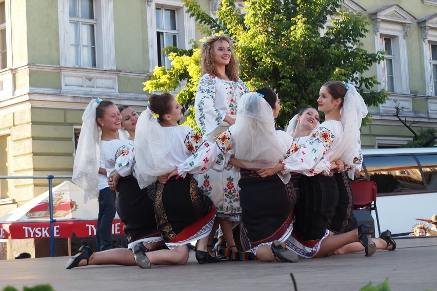 Międzynarodowe Spotkania z Folklorem w Gnieźnie.