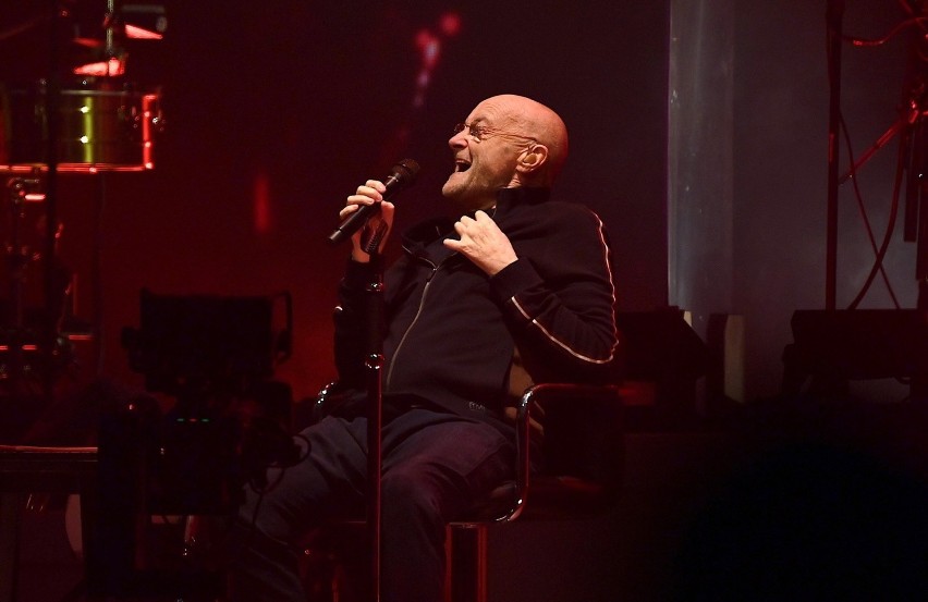 "Phil Collins & Genesis". Fani zmartwieni stanem zdrowia brytyjskiego wokalisty. Phil Collins podupadł na zdrowiu?