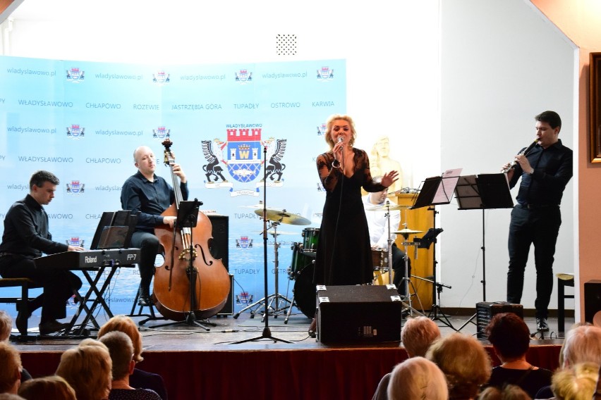 We Władysławowie odbył się koncert najpiękniejszych piosenek z repertuaru Anny German