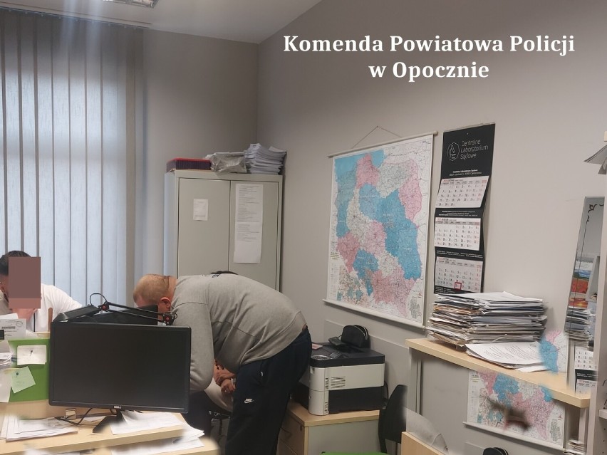 Nietrzeźwy kierowca ciężarówki zatrzymany w Opocznie. Na siedzeniu leżała butelka po wódce...